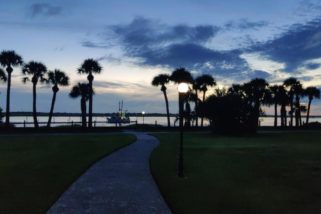 Вілла Jekyll Island House/ Kellys On The Coast /King Bed Екстер'єр фото